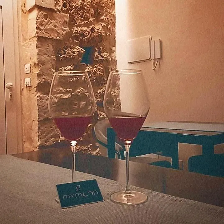 Mymoon Neas Bed & Breakfast Noto Italy