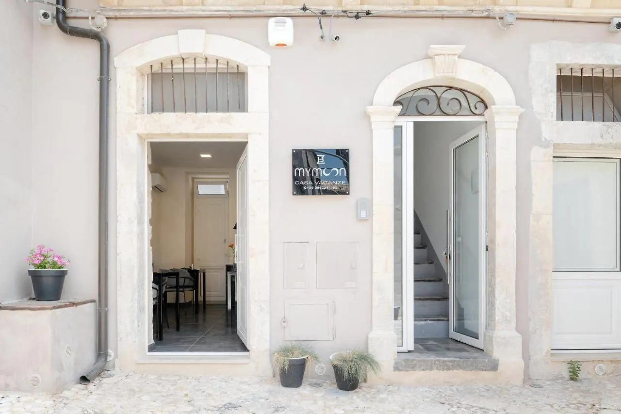 Mymoon Neas Bed & Breakfast Noto